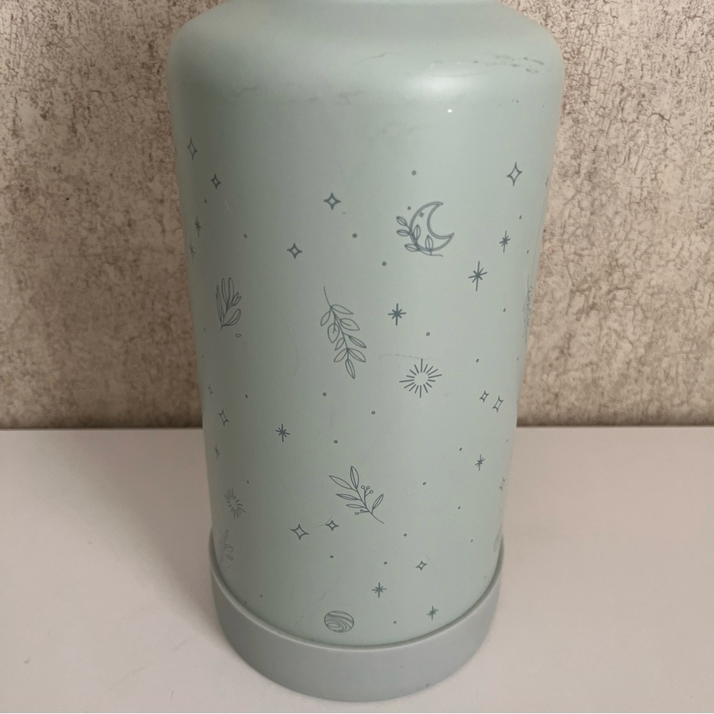 Blogilates Stainless Steel Mint Green Insulated Water Bottle 62oz - Picture 2 of 12